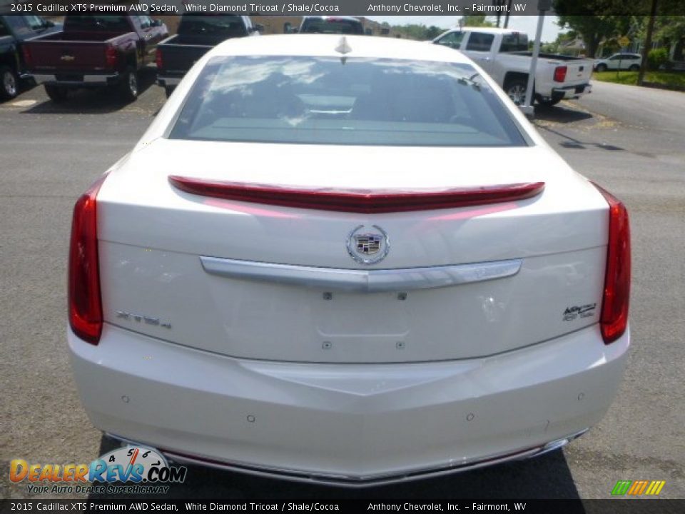 2015 Cadillac XTS Premium AWD Sedan White Diamond Tricoat / Shale/Cocoa Photo #5