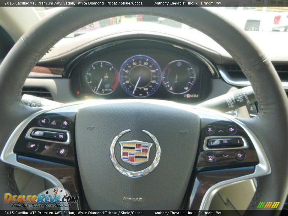 2015 Cadillac XTS Premium AWD Sedan White Diamond Tricoat / Shale/Cocoa Photo #20