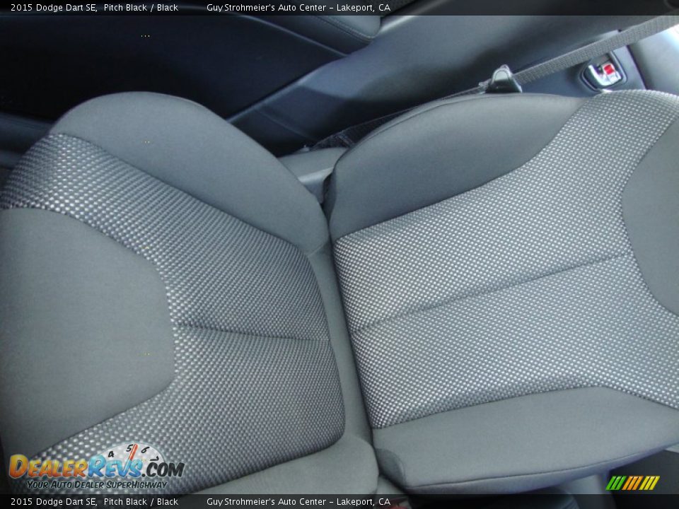 2015 Dodge Dart SE Pitch Black / Black Photo #17