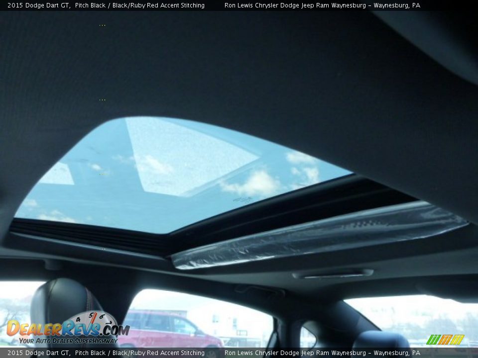 2015 Dodge Dart GT Pitch Black / Black/Ruby Red Accent Stitching Photo #17