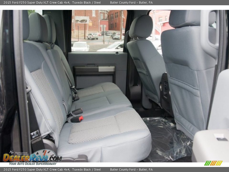 2015 Ford F250 Super Duty XLT Crew Cab 4x4 Tuxedo Black / Steel Photo #10