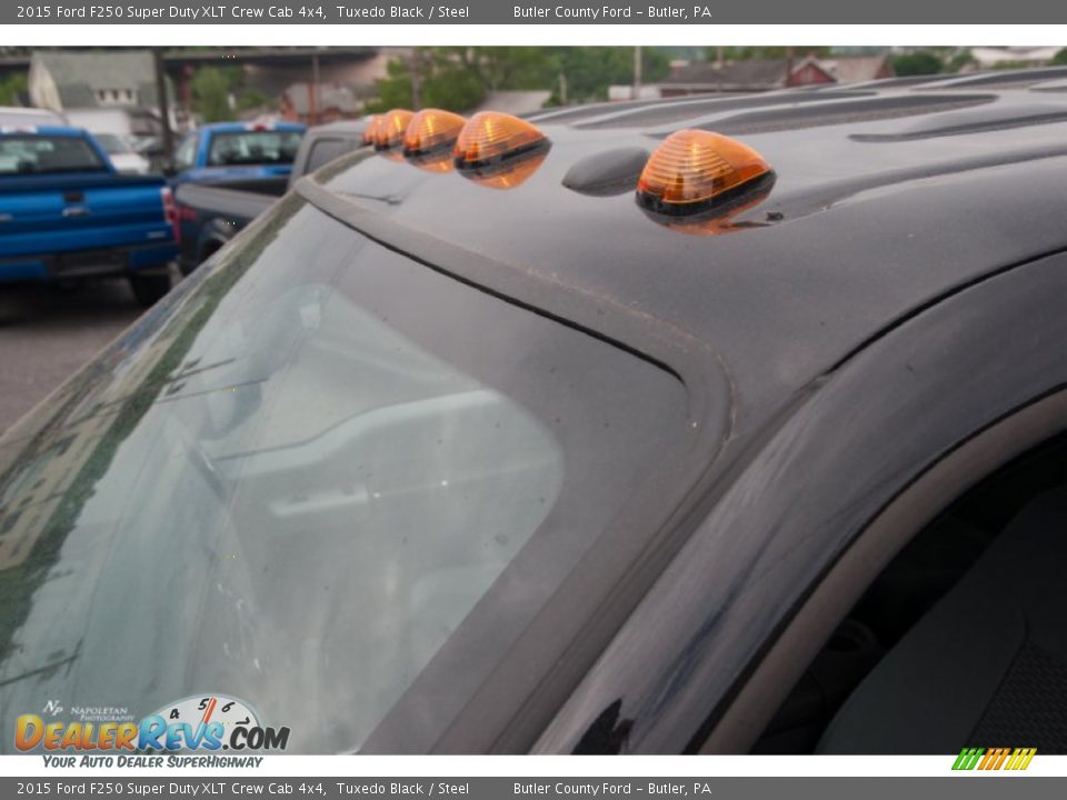 2015 Ford F250 Super Duty XLT Crew Cab 4x4 Tuxedo Black / Steel Photo #16