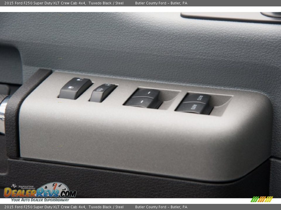 2015 Ford F250 Super Duty XLT Crew Cab 4x4 Tuxedo Black / Steel Photo #17