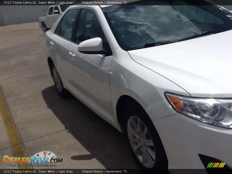 2012 Toyota Camry LE Super White / Light Gray Photo #2