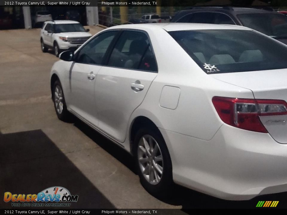 2012 Toyota Camry LE Super White / Light Gray Photo #4