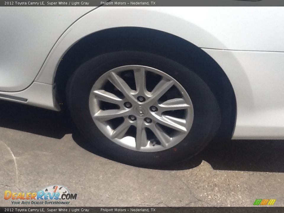 2012 Toyota Camry LE Super White / Light Gray Photo #5