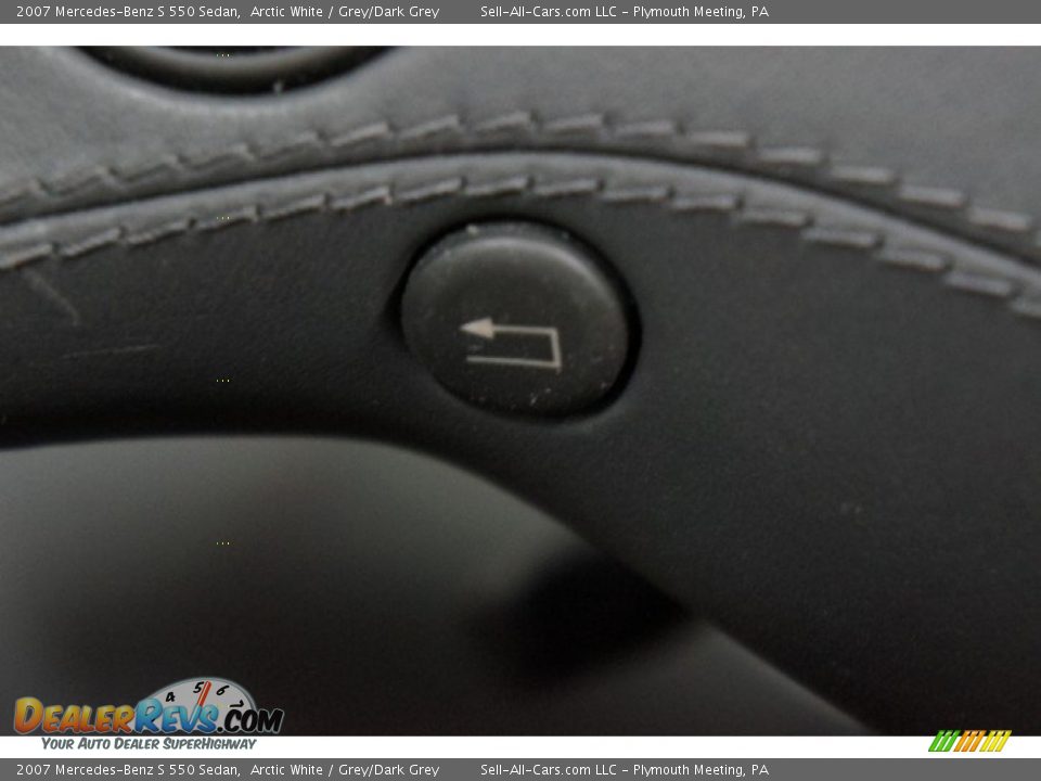 2007 Mercedes-Benz S 550 Sedan Arctic White / Grey/Dark Grey Photo #25