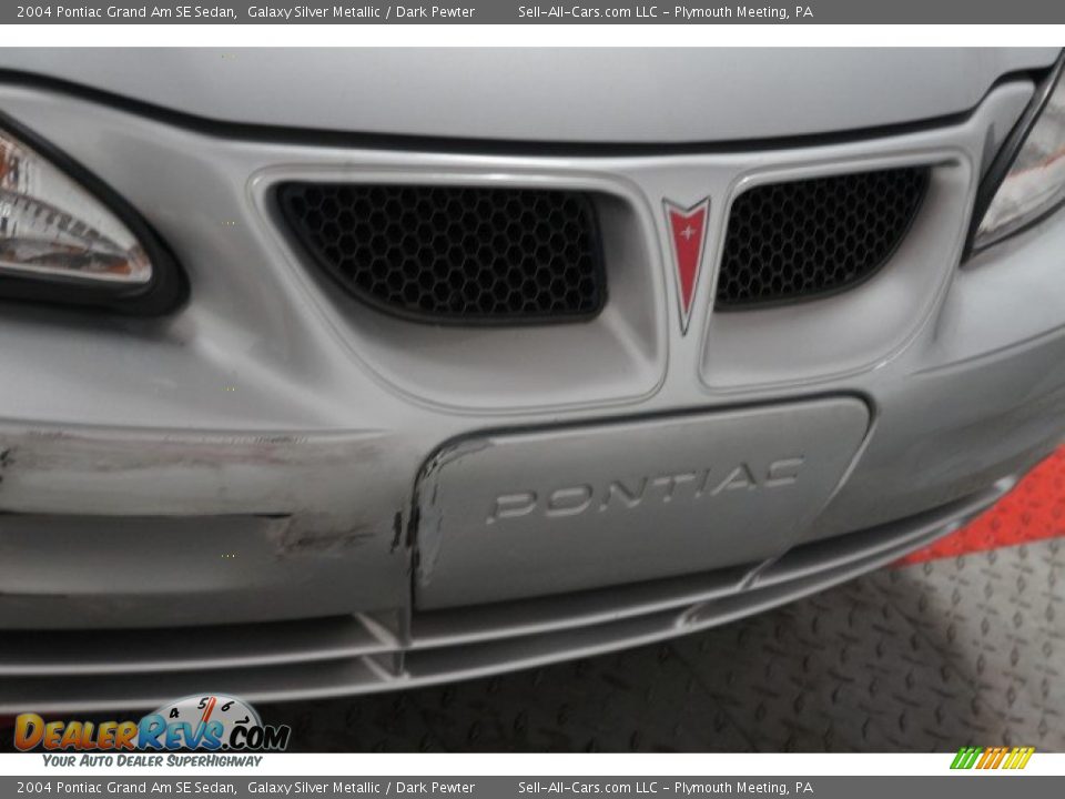 2004 Pontiac Grand Am SE Sedan Galaxy Silver Metallic / Dark Pewter Photo #36