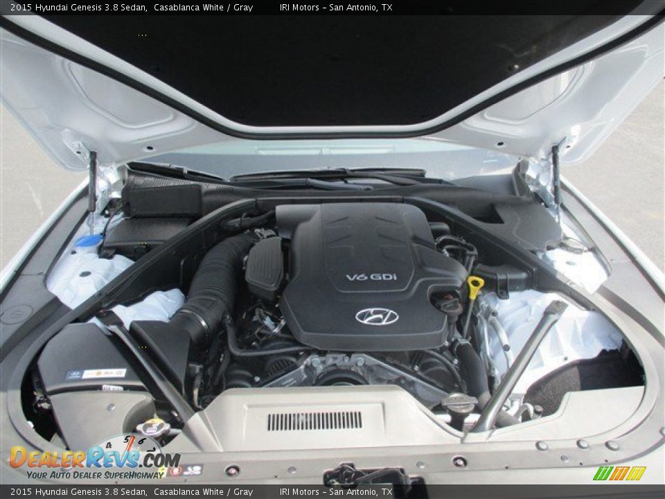 2015 Hyundai Genesis 3.8 Sedan Casablanca White / Gray Photo #4