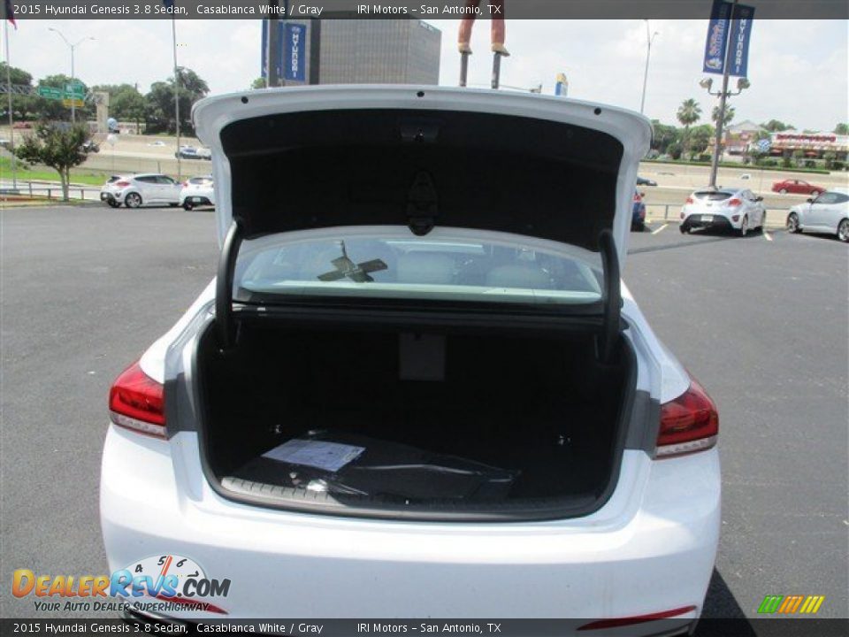 2015 Hyundai Genesis 3.8 Sedan Casablanca White / Gray Photo #10