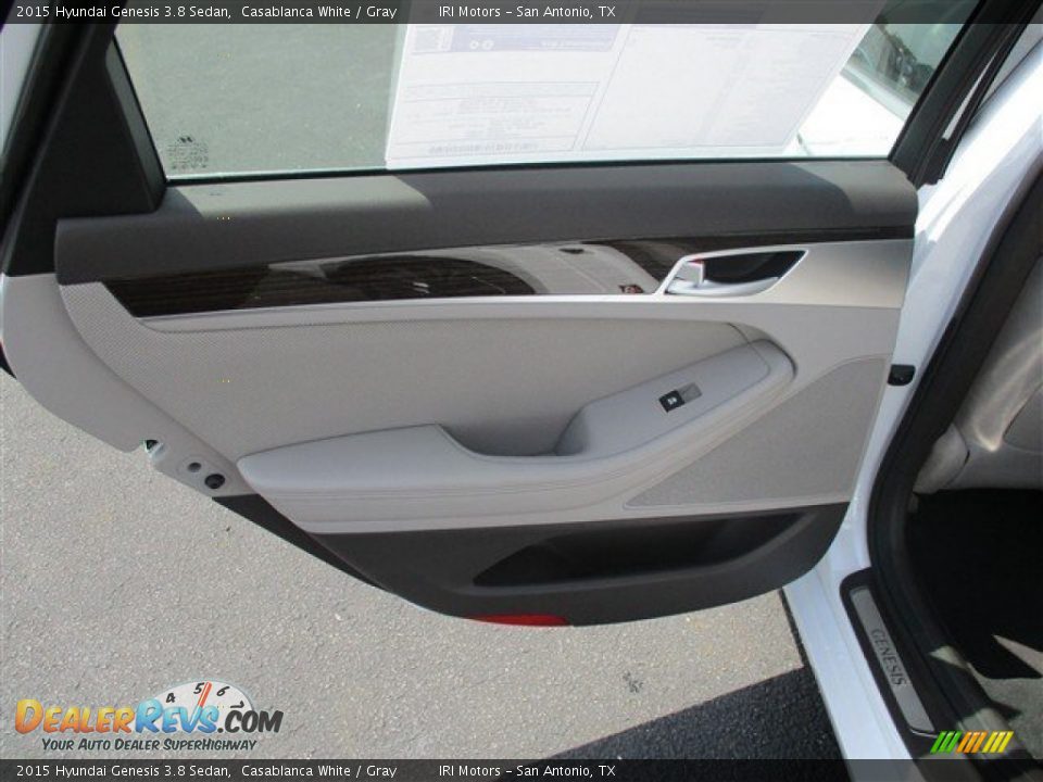 2015 Hyundai Genesis 3.8 Sedan Casablanca White / Gray Photo #11