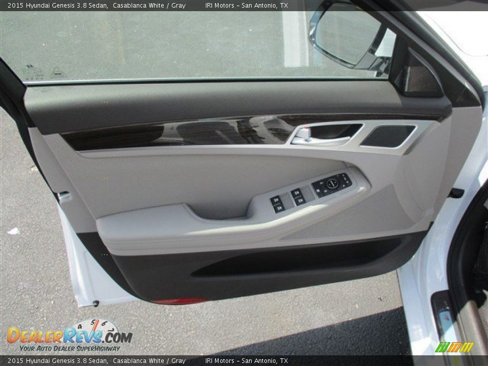 2015 Hyundai Genesis 3.8 Sedan Casablanca White / Gray Photo #14