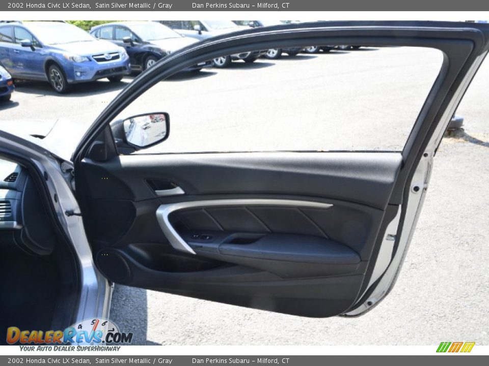 2002 Honda Civic LX Sedan Satin Silver Metallic / Gray Photo #14