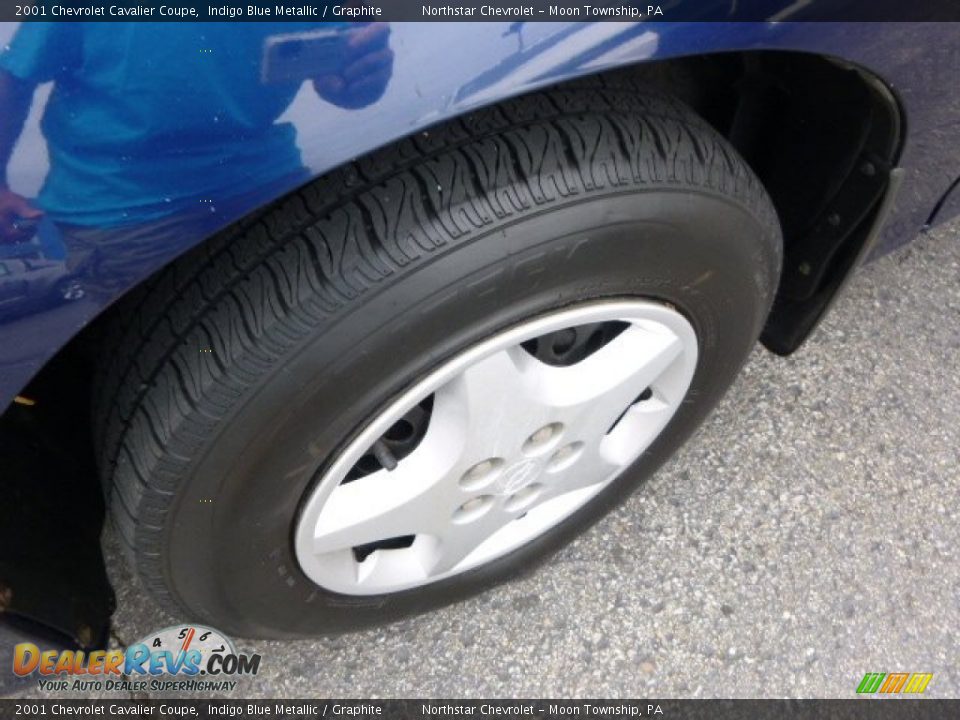 2001 Chevrolet Cavalier Coupe Indigo Blue Metallic / Graphite Photo #7