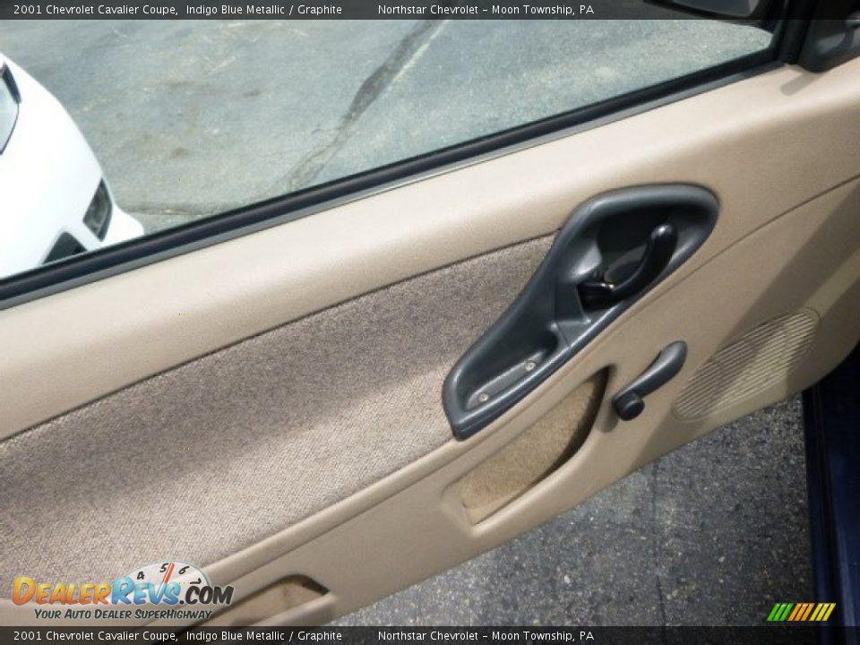 2001 Chevrolet Cavalier Coupe Indigo Blue Metallic / Graphite Photo #11