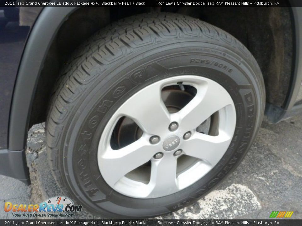 2011 Jeep Grand Cherokee Laredo X Package 4x4 Blackberry Pearl / Black Photo #7