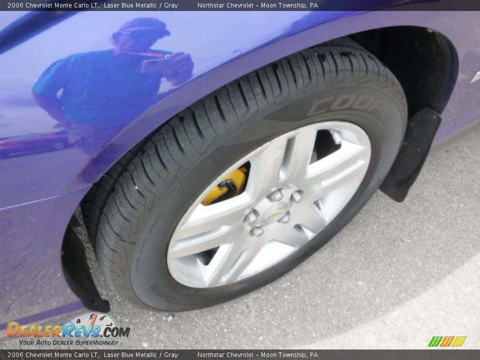 2006 Chevrolet Monte Carlo LT Laser Blue Metallic / Gray Photo #7