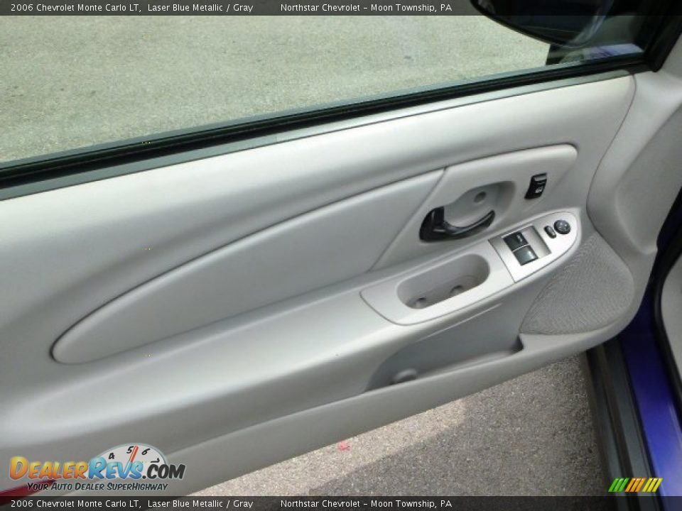 2006 Chevrolet Monte Carlo LT Laser Blue Metallic / Gray Photo #11