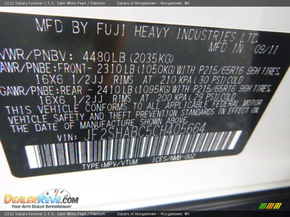 2012 Subaru Forester 2.5 X Satin White Pearl / Platinum Photo #17