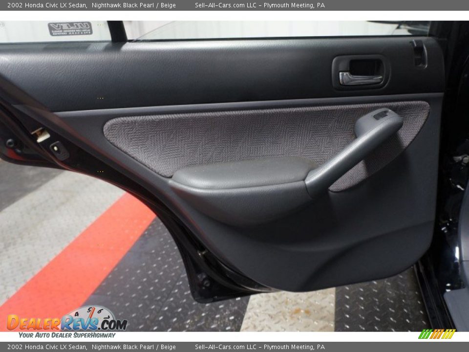 2002 Honda Civic LX Sedan Nighthawk Black Pearl / Beige Photo #15