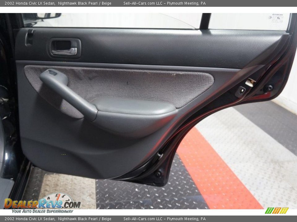 2002 Honda Civic LX Sedan Nighthawk Black Pearl / Beige Photo #16