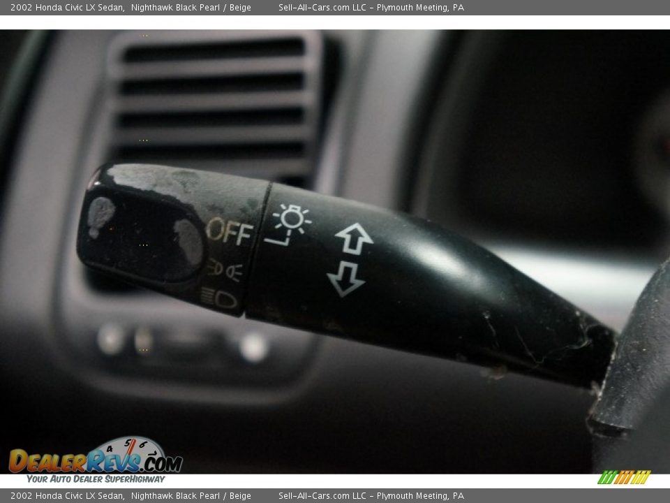 2002 Honda Civic LX Sedan Nighthawk Black Pearl / Beige Photo #24