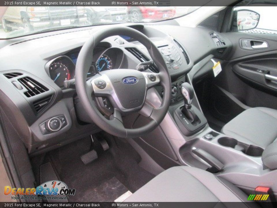 2015 Ford Escape SE Magnetic Metallic / Charcoal Black Photo #18