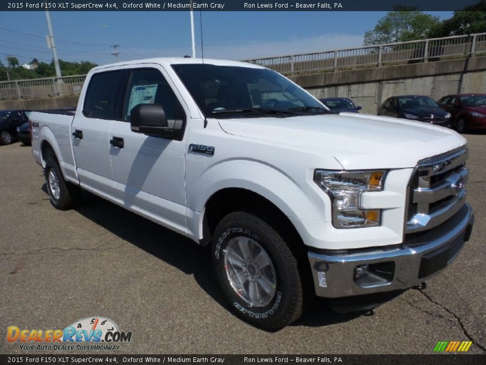 Front 3/4 View of 2015 Ford F150 XLT SuperCrew 4x4 Photo #10