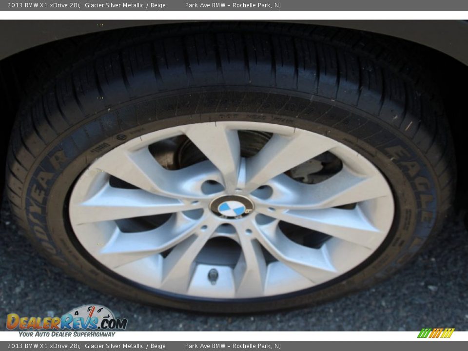 2013 BMW X1 xDrive 28i Glacier Silver Metallic / Beige Photo #34