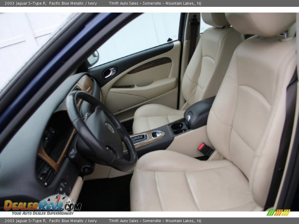 Front Seat of 2003 Jaguar S-Type R Photo #14
