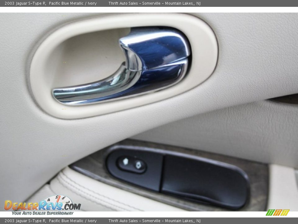 2003 Jaguar S-Type R Pacific Blue Metallic / Ivory Photo #20