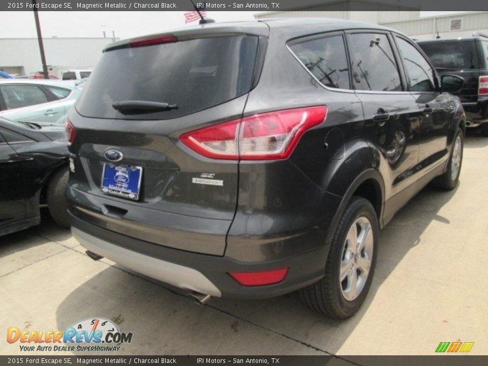 2015 Ford Escape SE Magnetic Metallic / Charcoal Black Photo #11