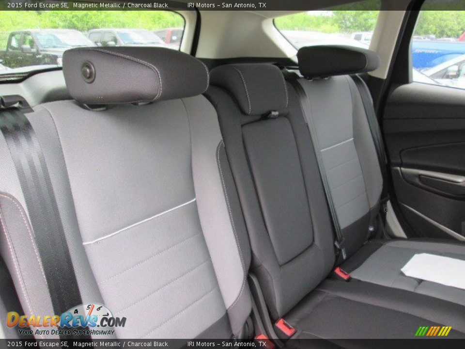 2015 Ford Escape SE Magnetic Metallic / Charcoal Black Photo #17