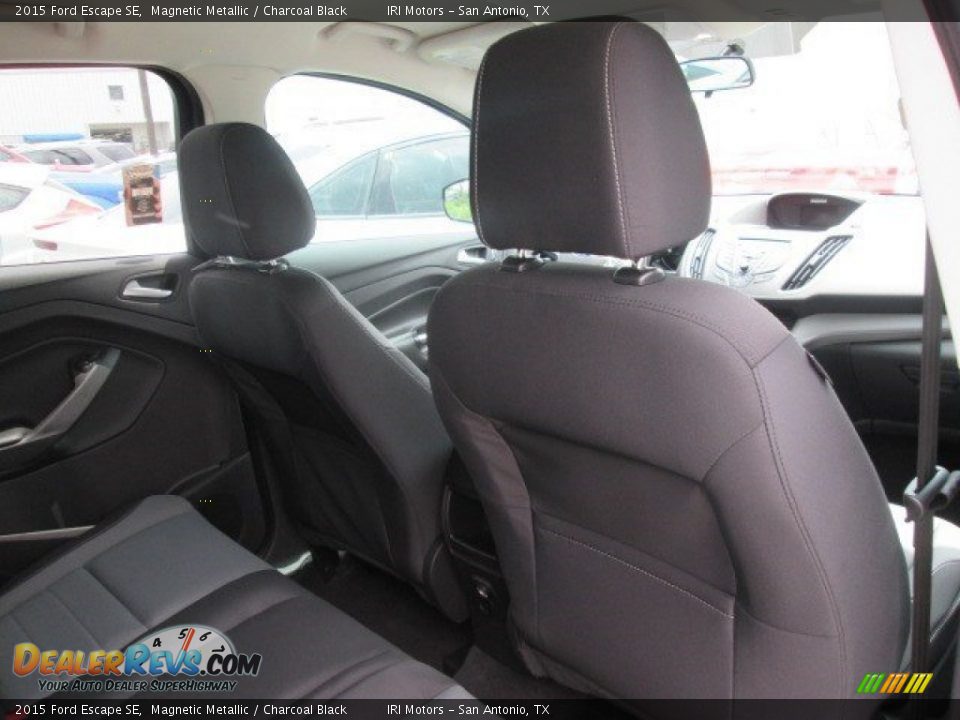 2015 Ford Escape SE Magnetic Metallic / Charcoal Black Photo #19