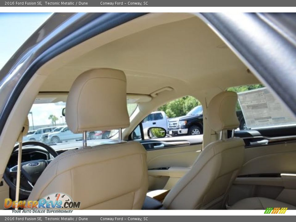 2016 Ford Fusion SE Tectonic Metallic / Dune Photo #13