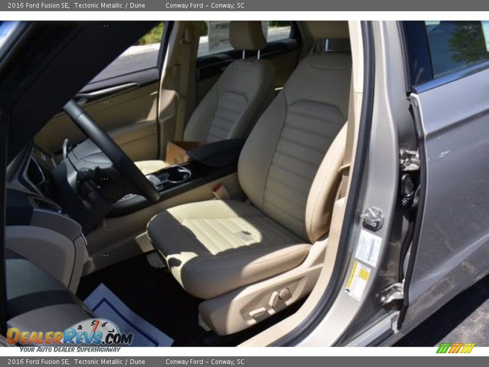 2016 Ford Fusion SE Tectonic Metallic / Dune Photo #18