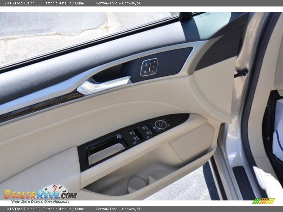 2016 Ford Fusion SE Tectonic Metallic / Dune Photo #20