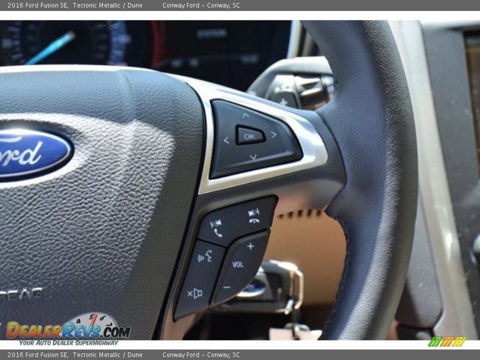 2016 Ford Fusion SE Tectonic Metallic / Dune Photo #24