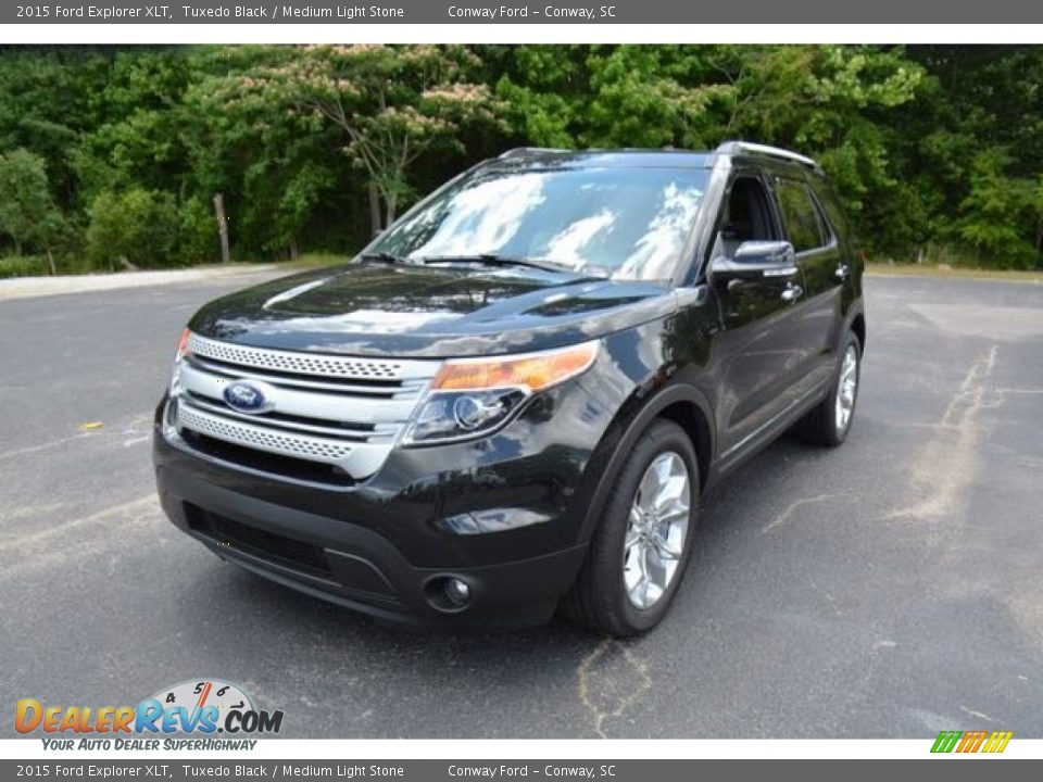 2015 Ford Explorer XLT Tuxedo Black / Medium Light Stone Photo #1