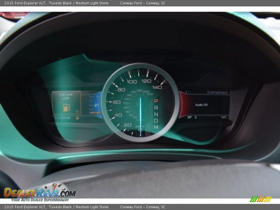 2015 Ford Explorer XLT Tuxedo Black / Medium Light Stone Photo #23