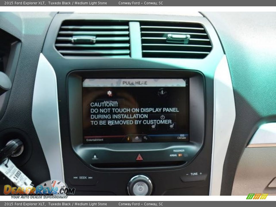 2015 Ford Explorer XLT Tuxedo Black / Medium Light Stone Photo #26