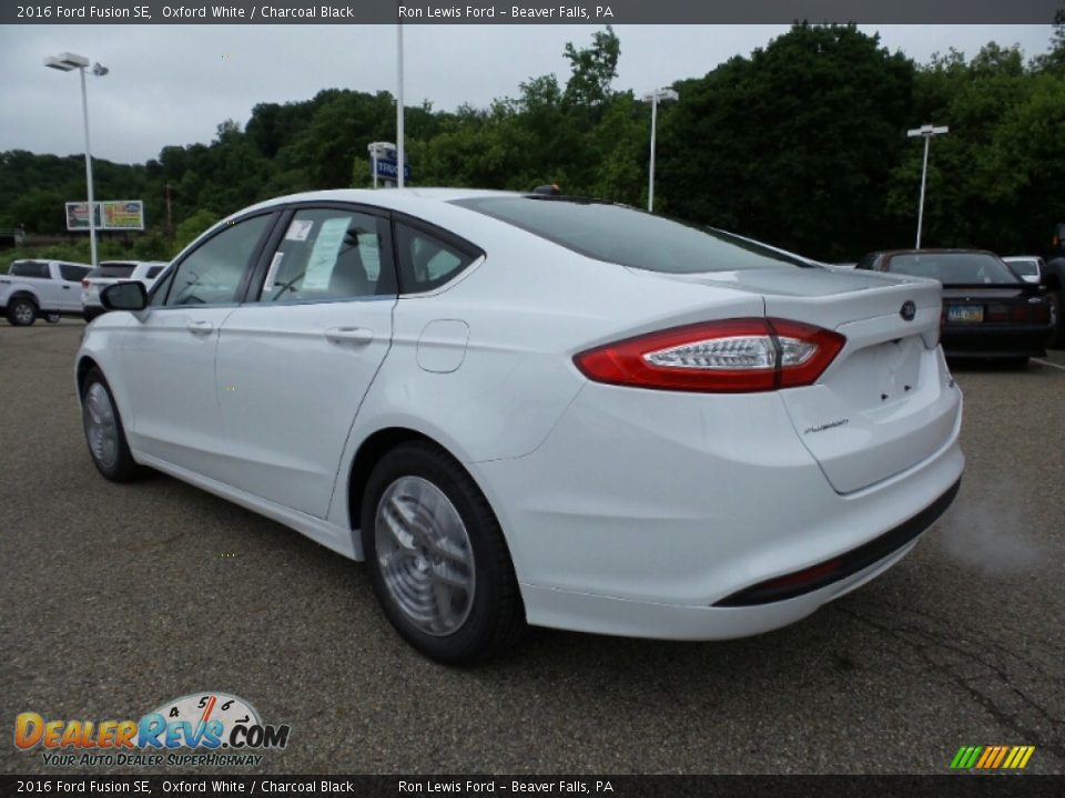 2016 Ford Fusion SE Oxford White / Charcoal Black Photo #4