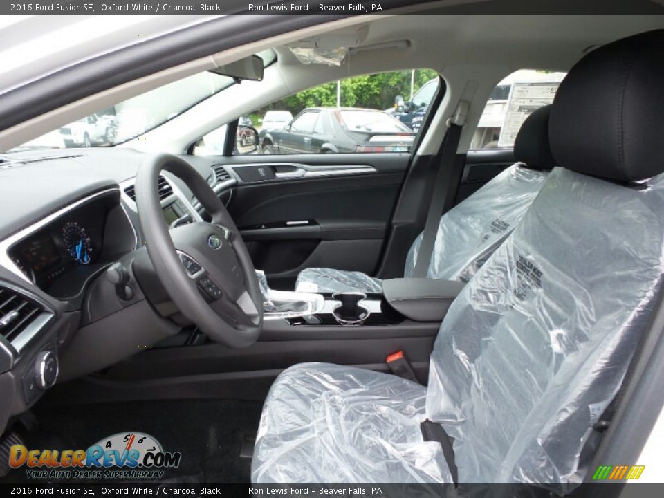 2016 Ford Fusion SE Oxford White / Charcoal Black Photo #9