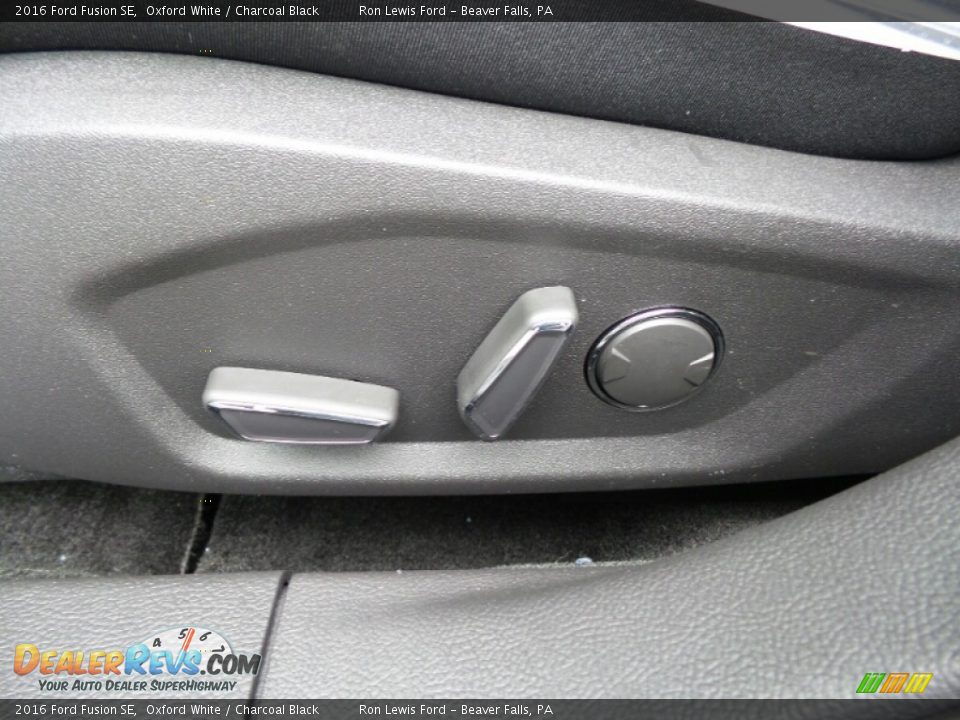 2016 Ford Fusion SE Oxford White / Charcoal Black Photo #14