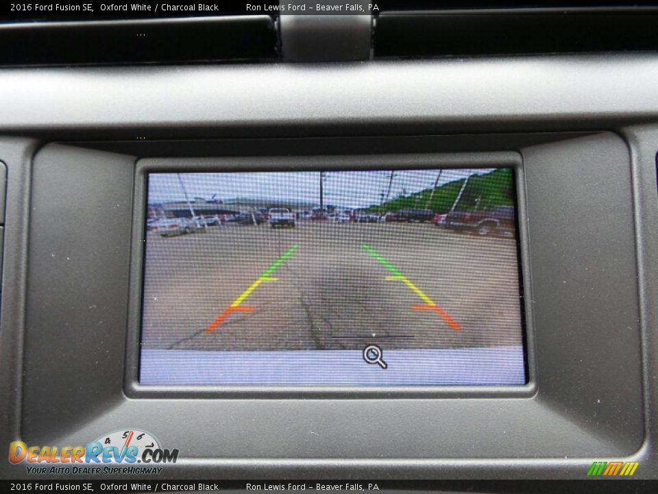 2016 Ford Fusion SE Oxford White / Charcoal Black Photo #16