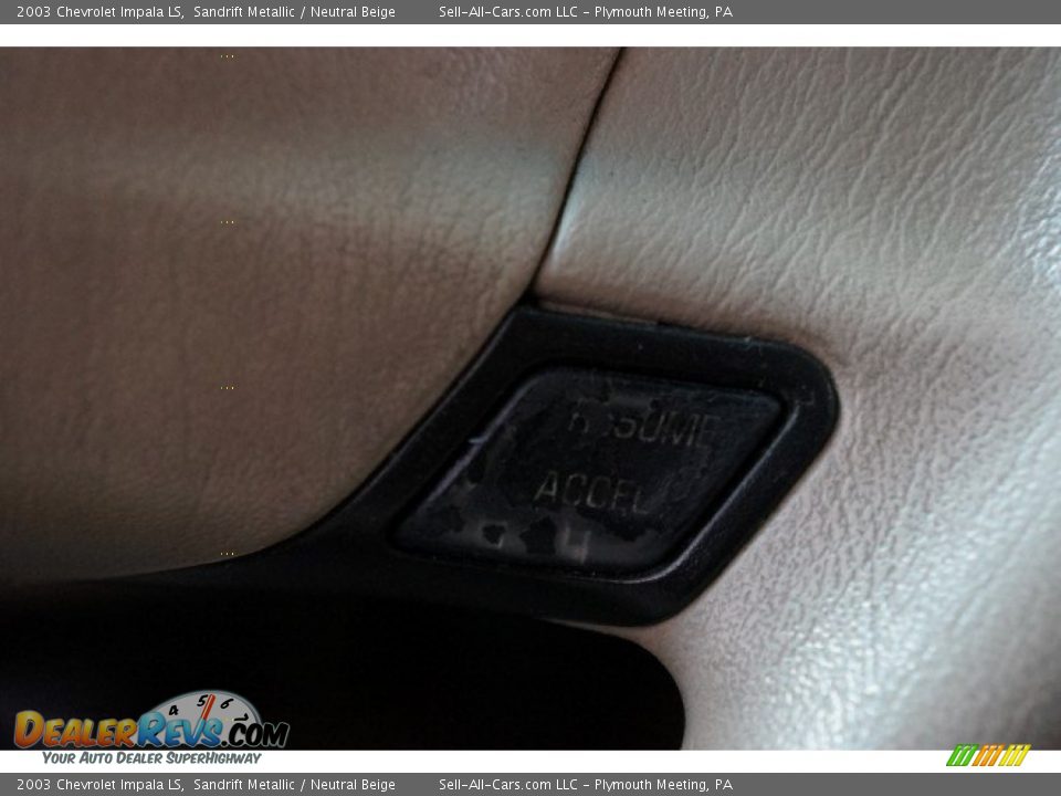 2003 Chevrolet Impala LS Sandrift Metallic / Neutral Beige Photo #24