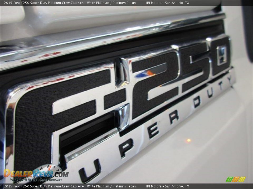 2015 Ford F250 Super Duty Platinum Crew Cab 4x4 White Platinum / Platinum Pecan Photo #4