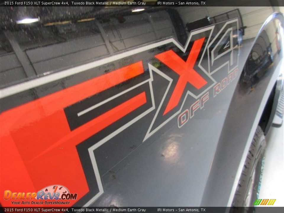 2015 Ford F150 XLT SuperCrew 4x4 Tuxedo Black Metallic / Medium Earth Gray Photo #9