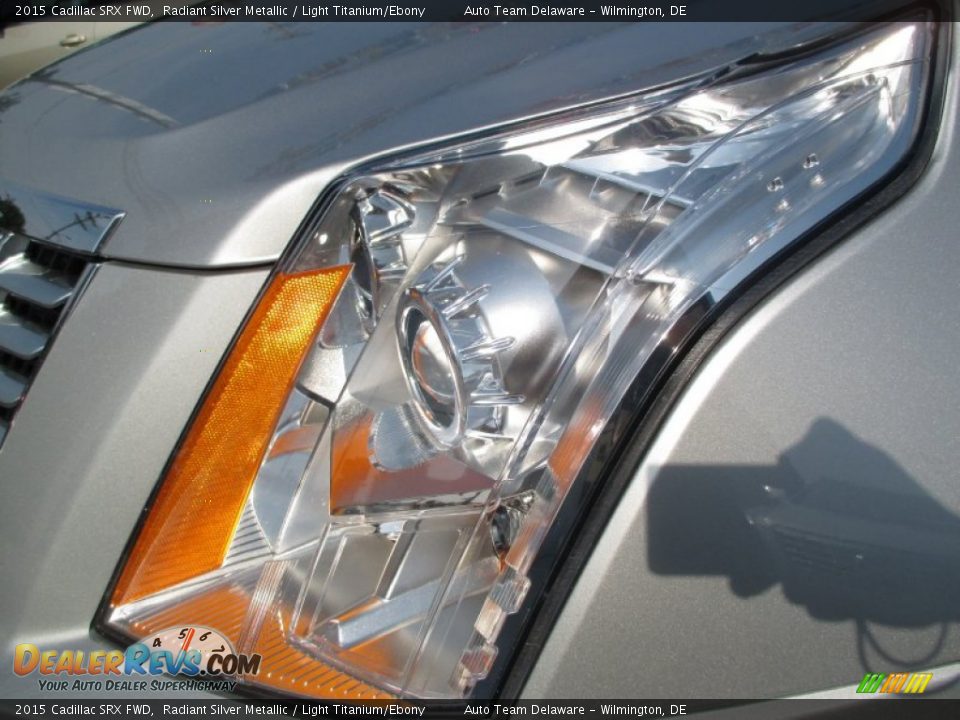 2015 Cadillac SRX FWD Radiant Silver Metallic / Light Titanium/Ebony Photo #2