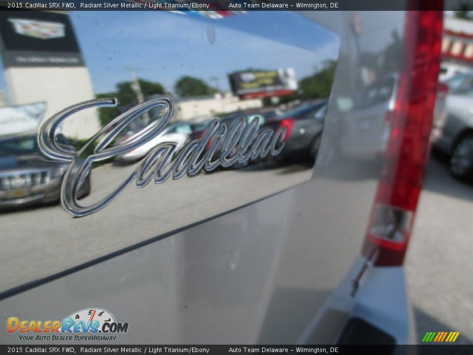 2015 Cadillac SRX FWD Radiant Silver Metallic / Light Titanium/Ebony Photo #35